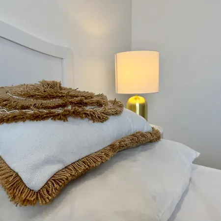 Maison Neuve 5 Personnes - Proche De La - Ext Apartment